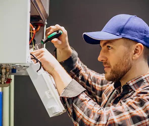 Expert Plumber for Tankless Water Heater Maintenance in Boca Raton, FL: Schedule Professional Maintenance Services with Us