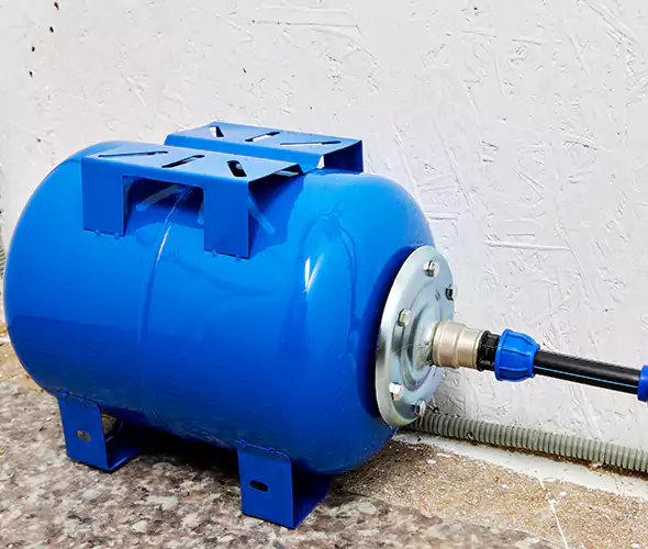 Expert Plumber for Well Pressure Tank Replacement in Boca Raton, FL: Schedule Affordable Tank Replacement Services with Us